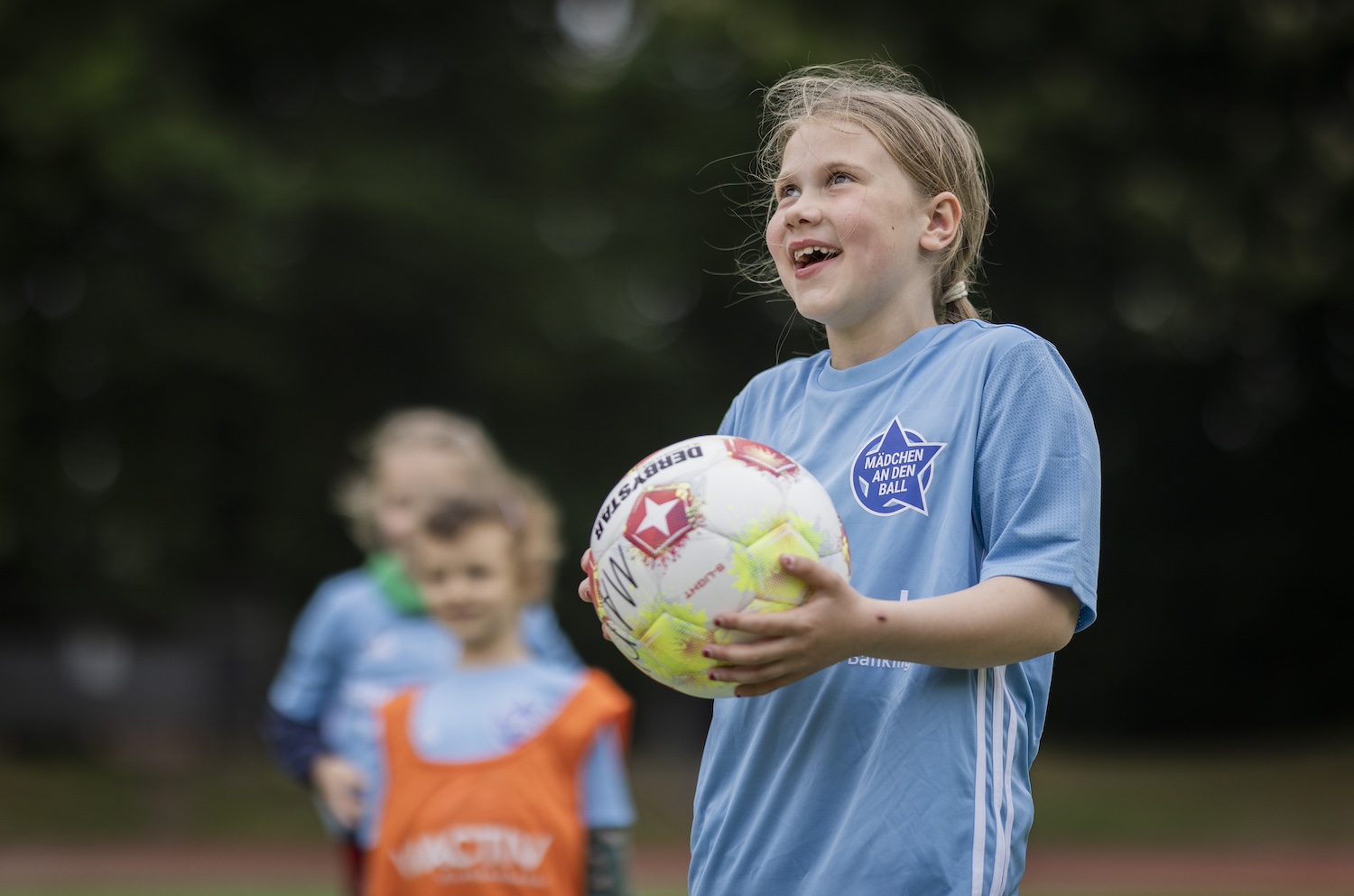 Mädchen an den Ball jetzt auch in Köln